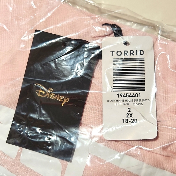 ❤️NWT VINTAGE TORRID TOP - MINNIE MICKEY MOUSE SUPER SOFT SHORT SLEEVE SLEEP TEE - Picture 5 of 14